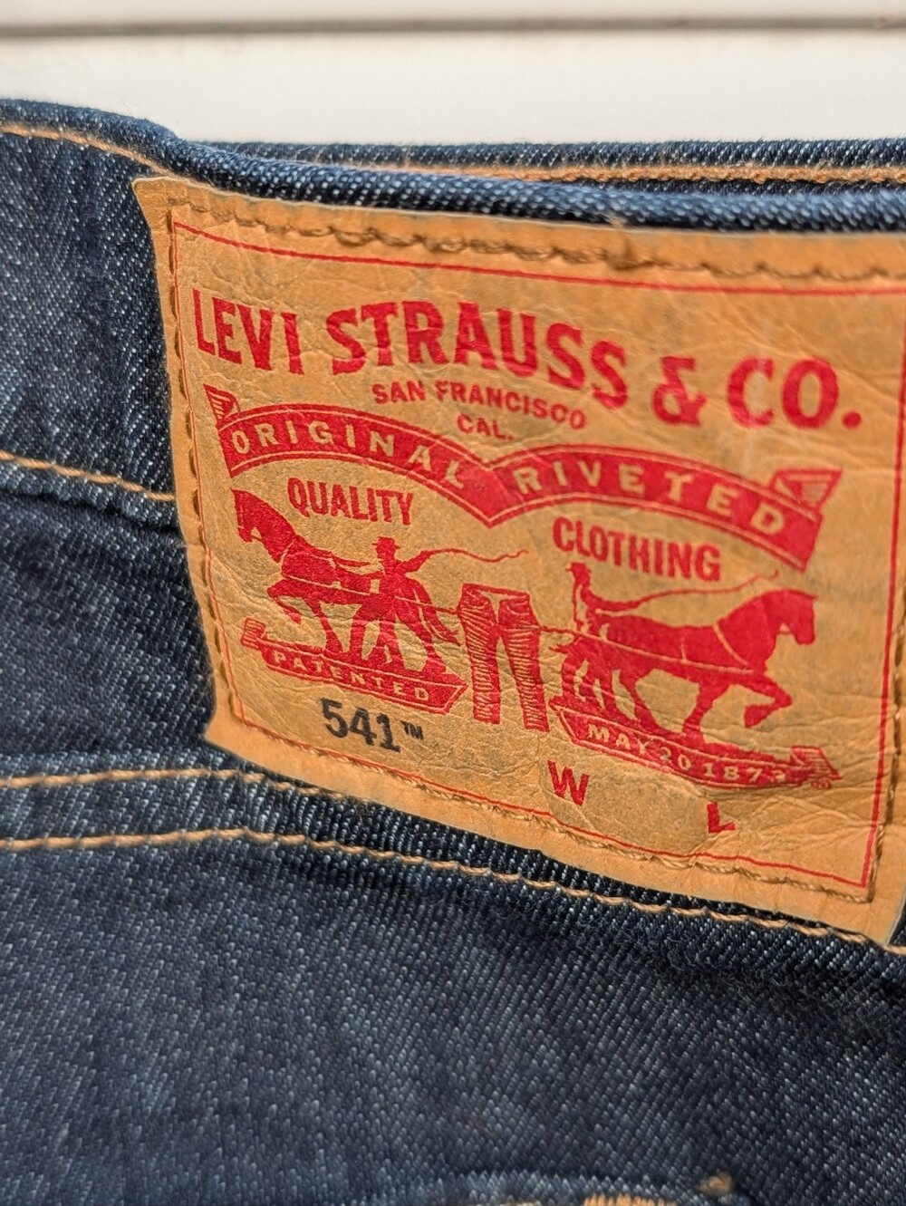 Levi's 541 Men's Indigo Blue Relaxed Jeans with Contrasting Stitch Big & Tall